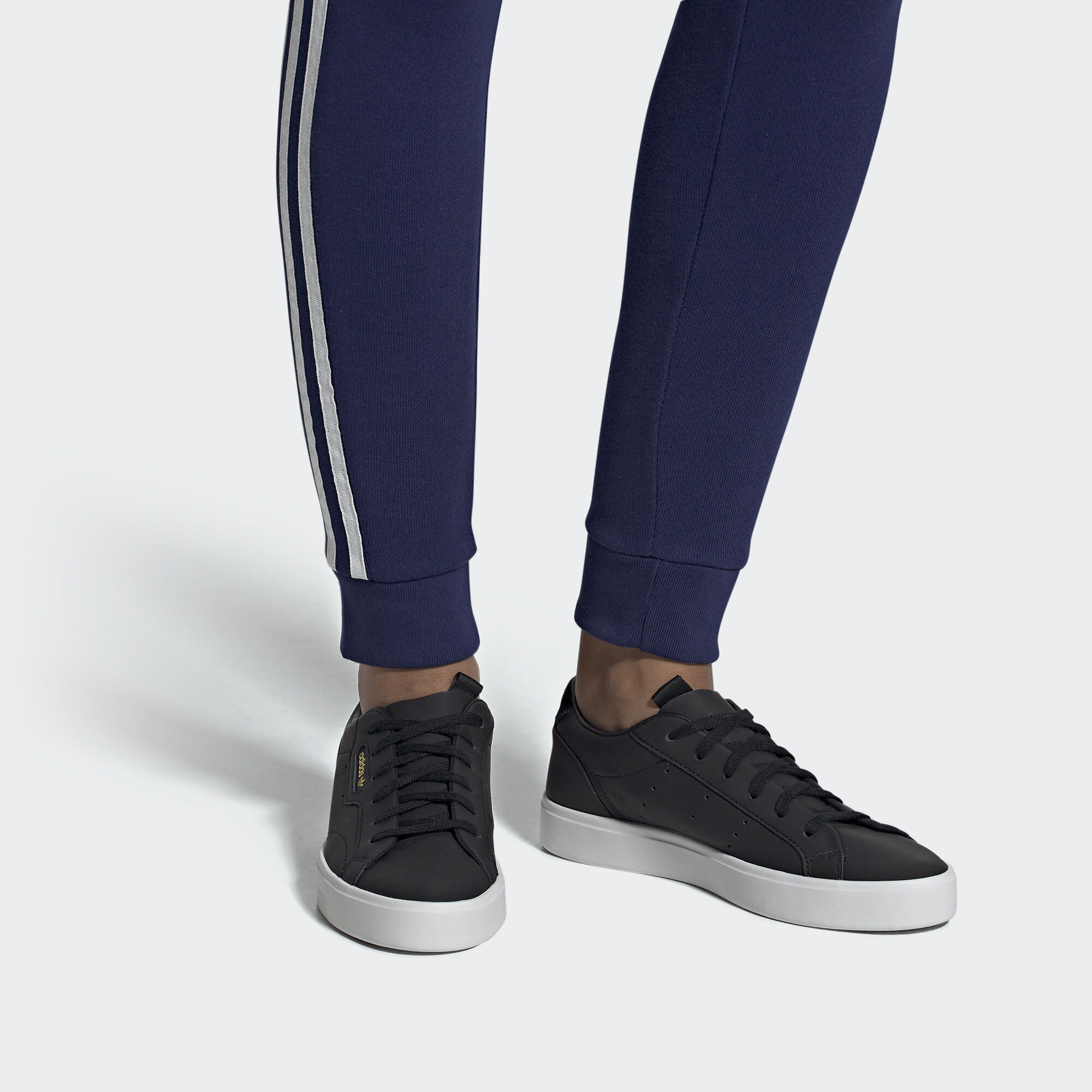 adidas sleek black